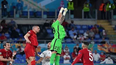 مدرب ولاعبو تركيا يتأسفون بعد ثلاثية إيطاليا