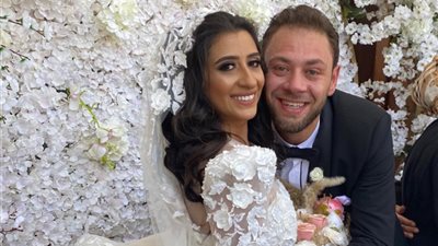 أبرزهم ريهام حجاج وزوجها.. نجوم الفن في حفل زفاف محمد علي رزق (صور)