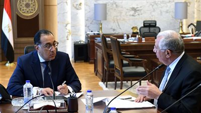 وزير الزراعة يعرض دراسة حول التركيب المحصولي للموسم 2022/2023