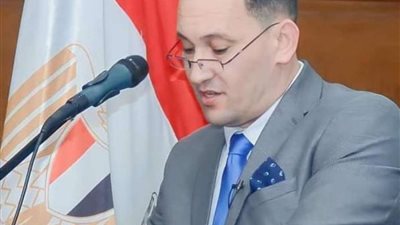 خبير اقتصادي.. قرارات الرئيس بشأن الحماية الاجتماعية جاءت في وقتها المناسب