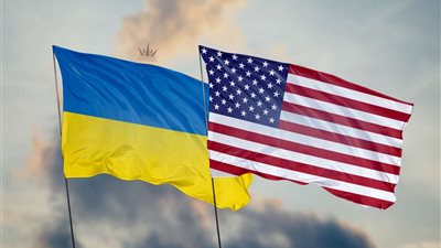 سيناتور أمريكي: نعتزم سن قانون لمنع المساعدات المالية لأوكرانيا