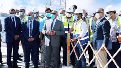 وزير النقل يتابع معدلات تنفيذ المشروعات بميناء الإسكندرية