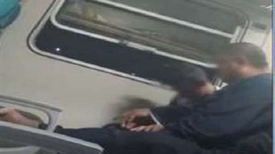 «أشعلت السوشيال ميديا».. تفاصيل واقعة الفعل الفاضح في قطار أسوان