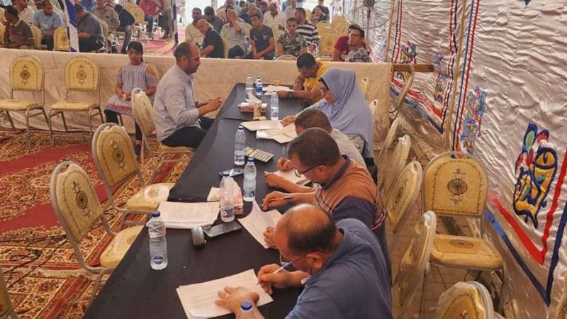 أثناء الاجتماع