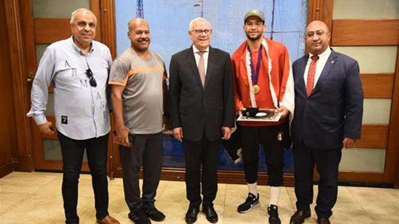 عمر العوضي لاعب منتخب