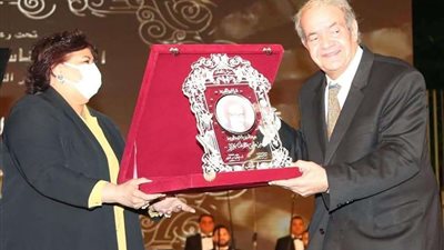 وزيرة الثقافة تكرم اسم مرسى جميل عزيز احتفالا بمئويته فى الاوبرا