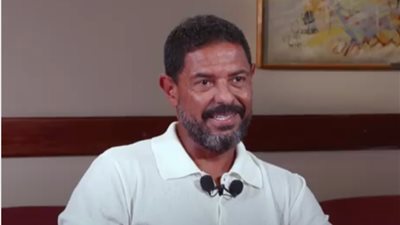 الموسيقار هاني فرحات: أتشرف بأنني موجود في 75% من مسيرة أنغام.. فيديو