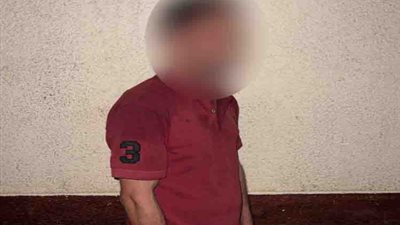 التحقيق مع مالك مطعم عثر بحوزته على عملات  أجنبية