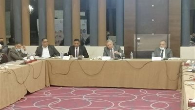 محافظ مطروح يلتقي وزير البيئة الأردني