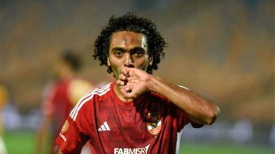 معادًلا رقم العميد.. الشحات هداف الجيل الحالي لـ الأهلي قاريًا