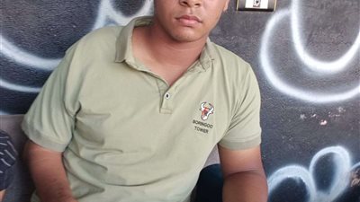 الرقم القومي غير صحيح.. سوهاجي من ذوي الهمم يحطم بطاقته.. والسبب صادم