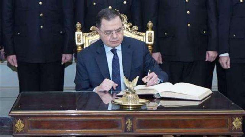 وزير الداخلية محمود