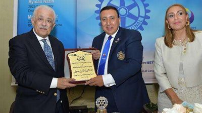 طارق شوقي يكشف أول مكالمة هاتفية مع الرئيس السيسي بعد عودته لمصر