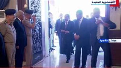 عاجل |الرئيس السيسى يصل مقر احتفالية الأوقاف بذكرى المولد النبوى