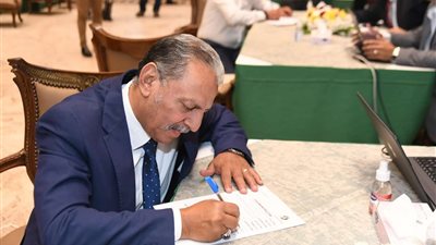 دفاع النواب: الرئيس السيسي حفر اسمه في سجلات التاريخ