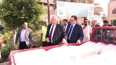 وزير الزراعة يطلق أكبر قافلة منافذ متحركة بالسلع الغذائية لشمال سيناء