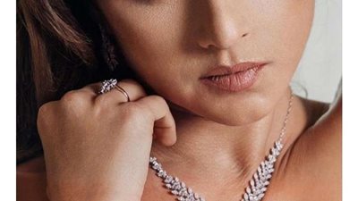 اليوم.. نيللي كريم ضيفة برنامج أسرار النجوم مع إنجي علي