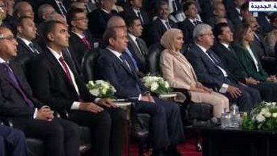 السيسي يشاهد فيلمًا تسجيليًا حول جهود منظومة التعليم