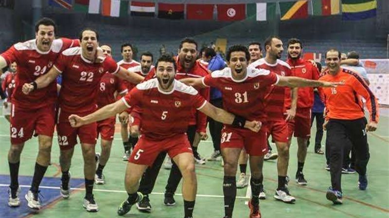 يد الأهلي