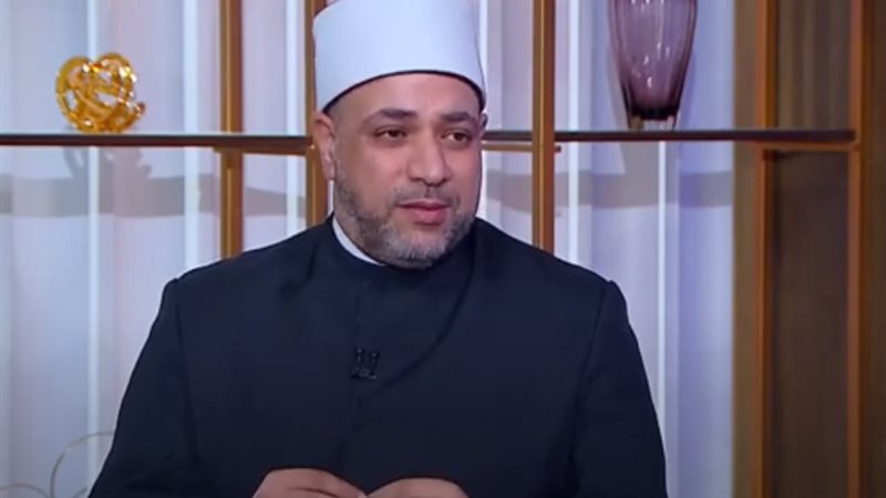 الدكتور أيمن أبو
