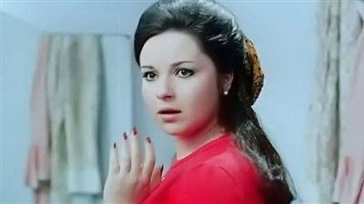 في ظهور نادر.. كيف احتفلت مي نور الشريف بعيد ميلاد خالتها؟ (صور)