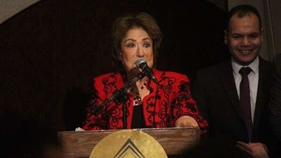 سميحة أيوب تثير الجدل بعد ظهورها في مناهج الصف السادس الابتدائي