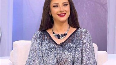 رضوى الشربيني تحتفل بعيد ميلادها الـ 42: