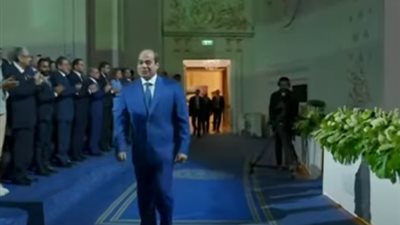 السيسي يصل إلى مقر مؤتمر 