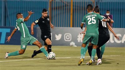 بيراميدز يتعادل سلبيا أمام الرجاء في ذهاب نصف نهائي الكونفدرالية