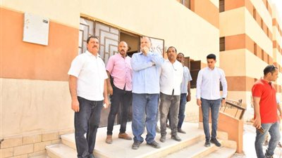 محافظ أسيوط يتفقد أعمال إنشاء 9 عمارات سكنية ضمن مشروعات 