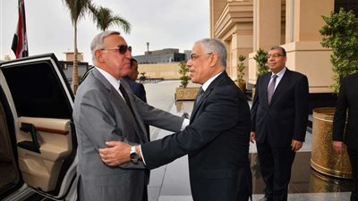 للتهنئة بالمنصب الجديد.. النائب العام يستقبل رئيس المحكمة الدستورية العُليا