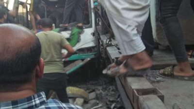 بالفيديو.. اللحظات الآولى من تصادم قطار حلوان