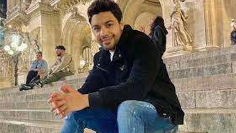 الفنان أحمد جمال