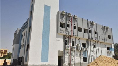 محافظ أسيوط يتفقد أعمال التشطيبات النهائية بوحدة طب أسرة المطمر ضمن مشروعات 