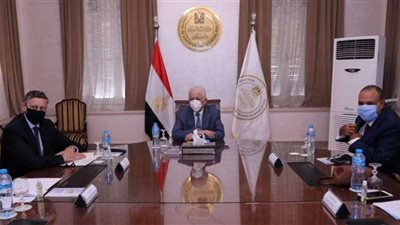 طارق شوقي الإتفاق مع شركة الألمانية لتدريب 100 ألف