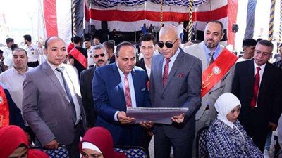 بتحية العلم والسلام الوطني.. جامعة سوهاج تبدأ عامها الدراسى الجديد