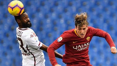 روما يقتنص فوزًا مستحقًا على فروسينوني بهدفين في الكاليتشو