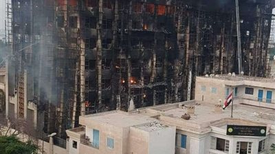 بالصور| شاهد مبنى مديرية أمن الإسماعيلية بعد السيطرة على النيران