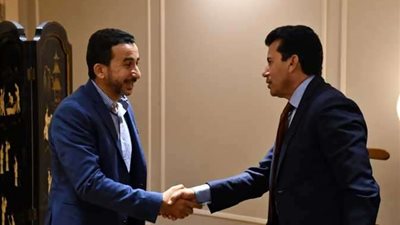 وزير الشباب والرياضة يلتقي رئيس الاتحاد المصري والعربي للبادل تنس