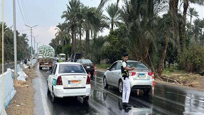 قيادة السيارة وقت المطر تحتاج لمراجعة هذه الاحتياطات