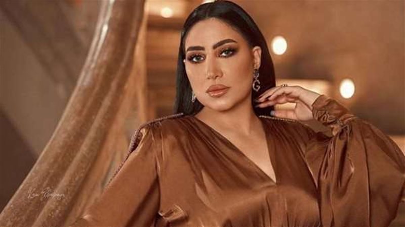 الفنانة بوسي