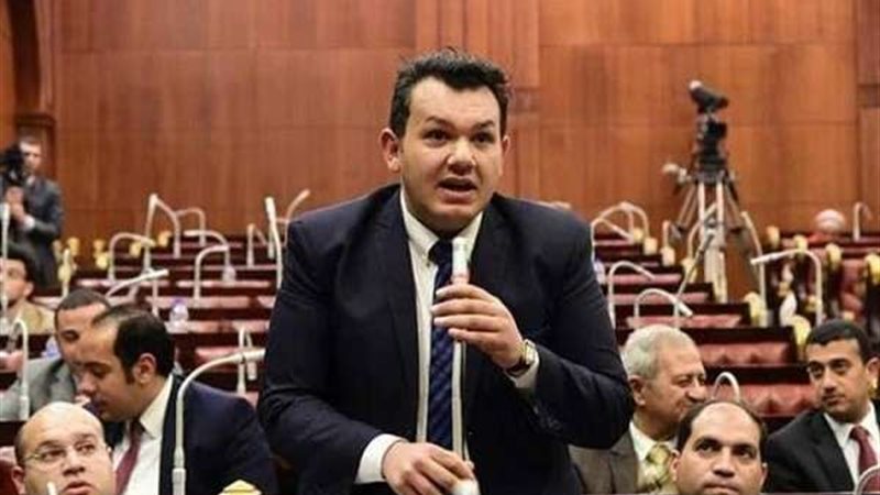 النائب أحمد مقلد