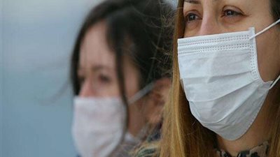 بدءا من الغد.. دولة أوروبية تقرر عدم ارتداء الكمامة وتعلن موعد تطعيم الشباب