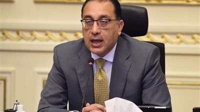 رئيس الوزراء يهنئ وزير الدفاع والإنتاج الحربي بالذكري الـ50 لنصر أكتوبر