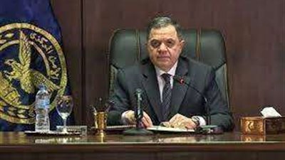 وزير الداخلية يهنئ رئيس الجمهورية ووزير الدفاع باحتفالات ذكري نصر أكتوبر المجيد