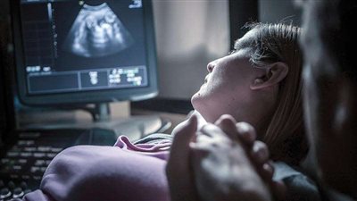 مستشفى عين شمس التخصصي تكشف تفاصيل استخدامها أول روبوت في العمليات