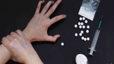 بعد قانون فصل الموظف.. تعرف على مدة بقاء الحشيش في البول لحديثي التعاطي والمدمنين