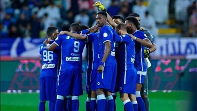 هدف وحيد وحالتي طرد.. أبرز أحداث الشوط الأول من مباراة الهلال ونساجي