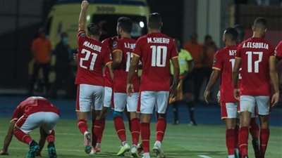 الأهلي يكتسح الترجي بثلاثية ويضرب موعدًا مع كايزر في نهائي إفريقيا