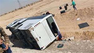 إصابة 17 عامل في انقلاب أوتوبيس بطريق العاشر من رمضان